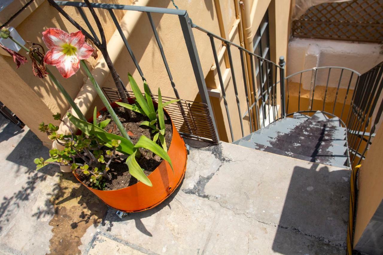 Enticing, Cosy, Rooftop Studio Athens Centre! Ep9T Dış mekan fotoğraf